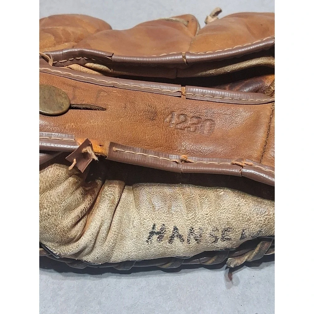 Phil Rizzuto Signature 4230 Vintage 3 Finger  Baseball Glove  - Pro Maker